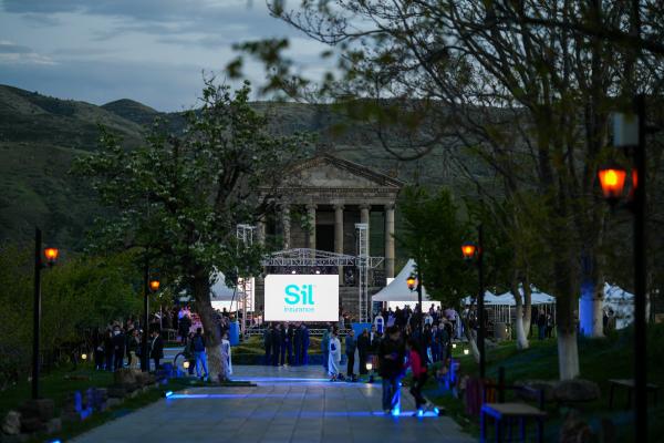 SIL INSURANCE-Ը ՆՇԵՑ ԻՐ 25-ԱՄՅԱԿԸ՝ ՎԵՐԱԲՐԵՆԴԱՎՈՐՈՒՄՈՎ ԱԶԴԱՐԱՐԵԼՈՎ ՆՈՐ ՄԵԿՆԱՐԿ