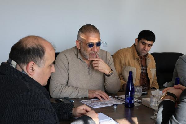 Էկոնոմիկայի նախարար Գևորգ Պապոյանն այցելել է Սուրենավանի նավթավերամշակման գործարան