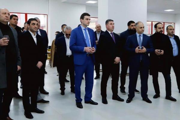 Երկու խոշոր մեկնարկ մեկ օրում