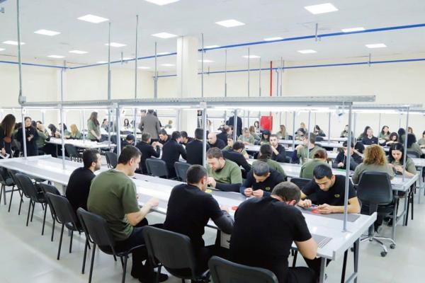 Երկու խոշոր մեկնարկ մեկ օրում
